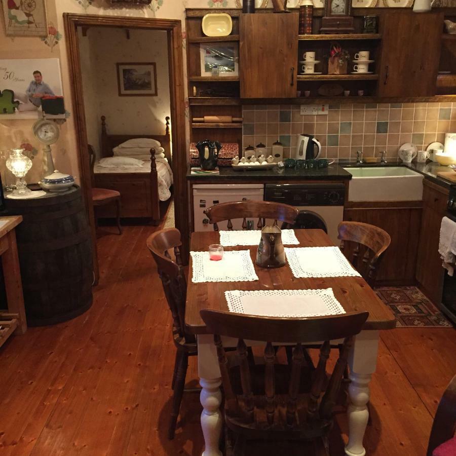 Teresas Cottage Donegal Town Bagian luar foto